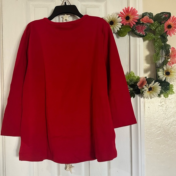 Karen Scott brand new V-neck red top 💖 - Picture 3 of 5
